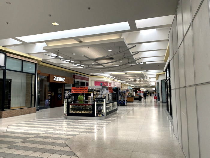 Fashion Square Mall - June 15 2022 Photo (newer photo)